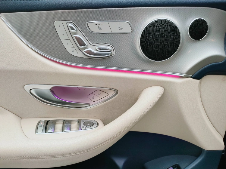 15 - Mercedes-Benz Classe E Cabrio 220 d Premium auto