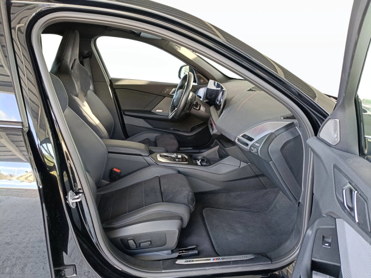 11 - BMW Serie 1 120 48V MSport Pro auto