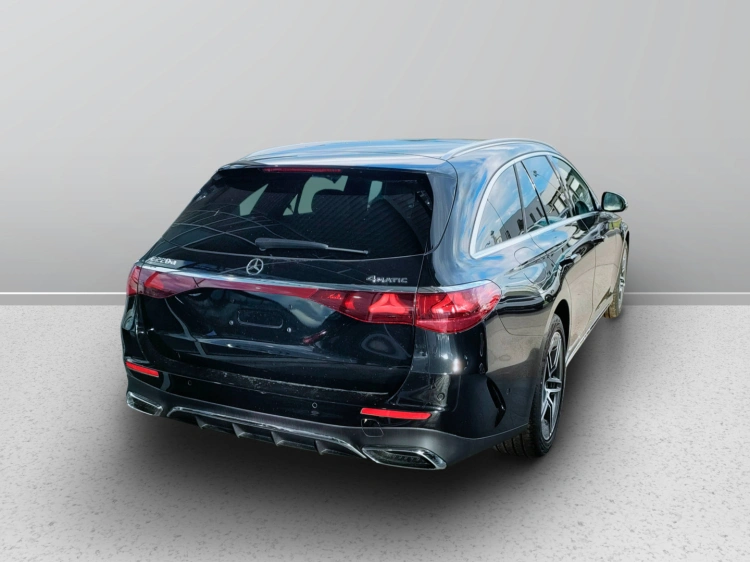 3 - Mercedes-Benz Classe E 220 d 4MATIC Station Wagon