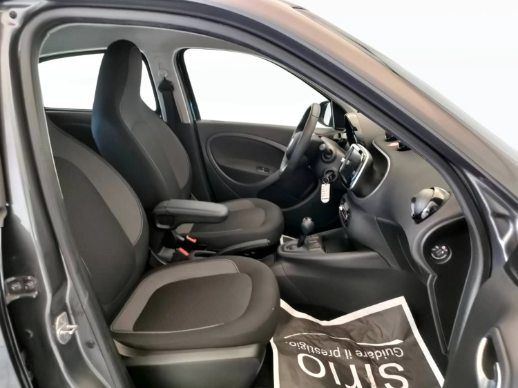 9 - smart forfour Forfour eq Passion 4,6kW