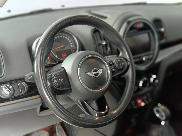 17 - MINI Countryman COOPRE SD 4LLA HIPE