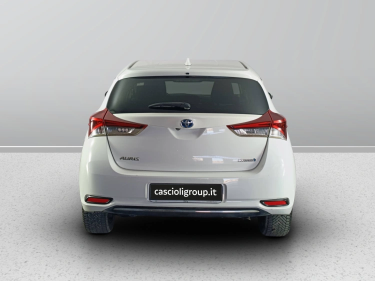 4 - Toyota Auris Auris 1.8h Style cvt