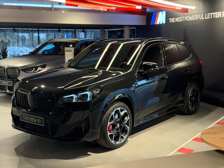 5 - BMW X1 M BMW X1 M35i xDrive