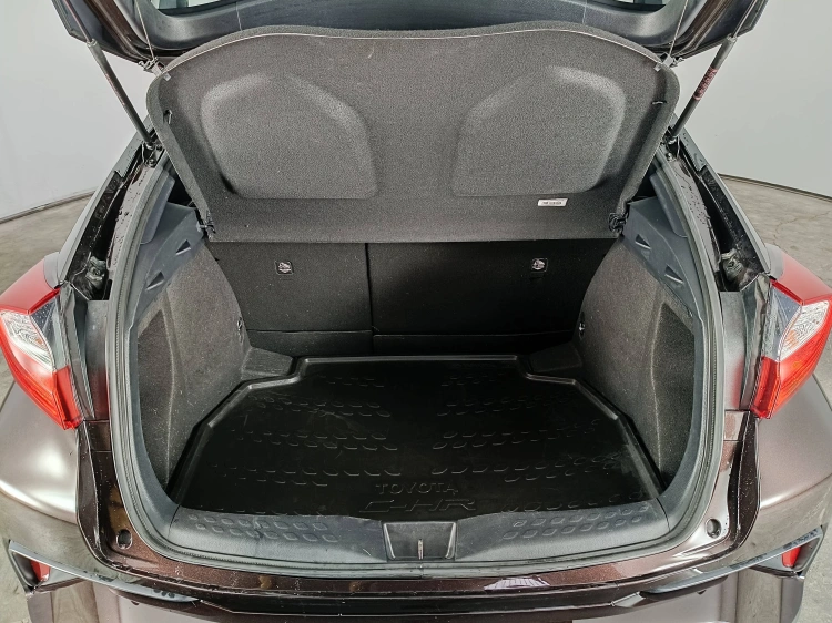 15 - Toyota C-HR C-HR 1.8h Active 2wd e-cvt