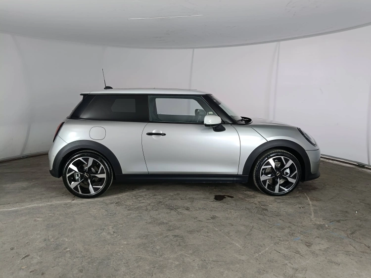 3 - MINI Cooper Mini Cooper 3p 1.5 C Favoured auto