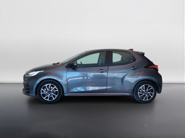 9 - Toyota Yaris Yaris 1.5h Trend
