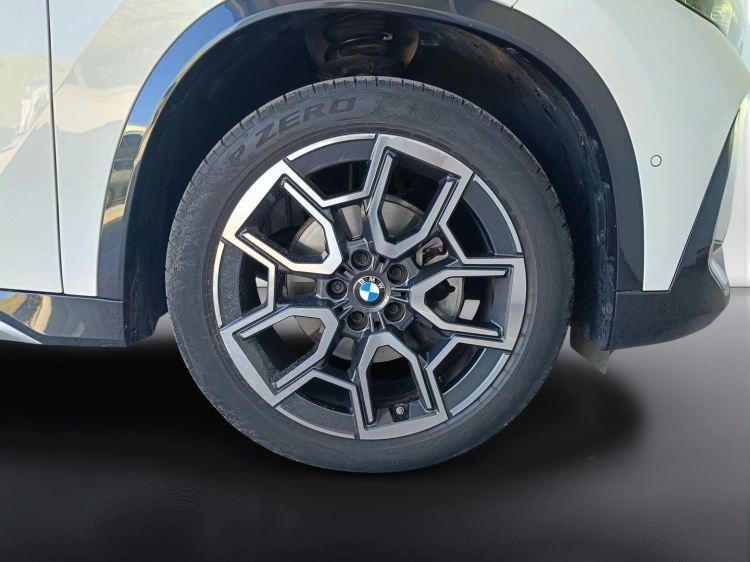 20 - BMW X1 X1 sdrive18d xLine auto