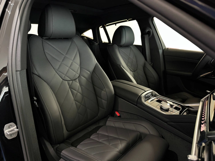 12 - BMW X6 BMW X6 xDrive30d M Sport