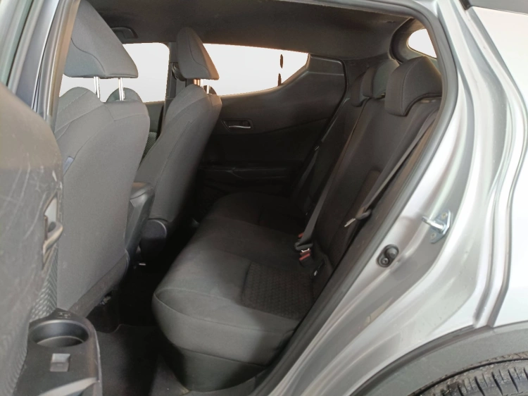 9 - Toyota C-HR C-HR 1.8h Business e-cvt