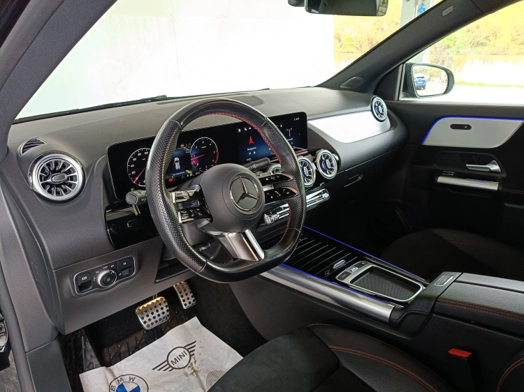 7 - Mercedes-Benz GLA 200 d AMG Line Premium 4matic auto