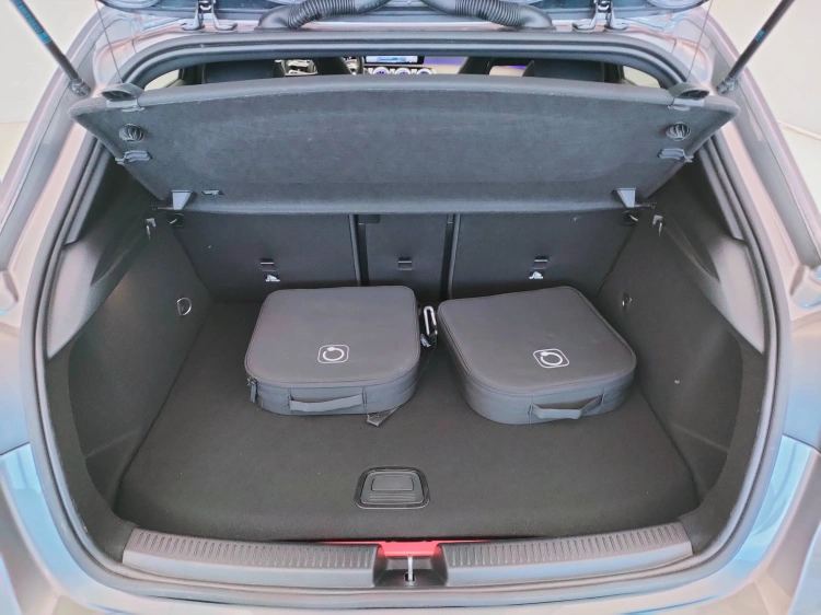 5 - Mercedes-Benz Classe A 250 e phev AMG Line Premium auto