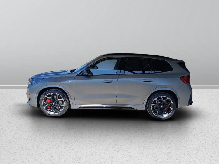 3 - BMW X1 M BMW X1 M35i xDrive