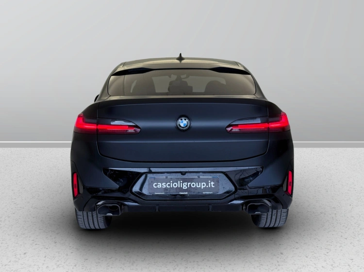 13 - BMW X4 BMW X4 M40d xDrive