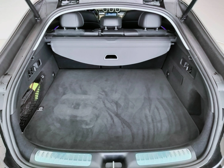 8 - Mercedes-Benz GLC 220 d AMG Line Premium 4matic auto