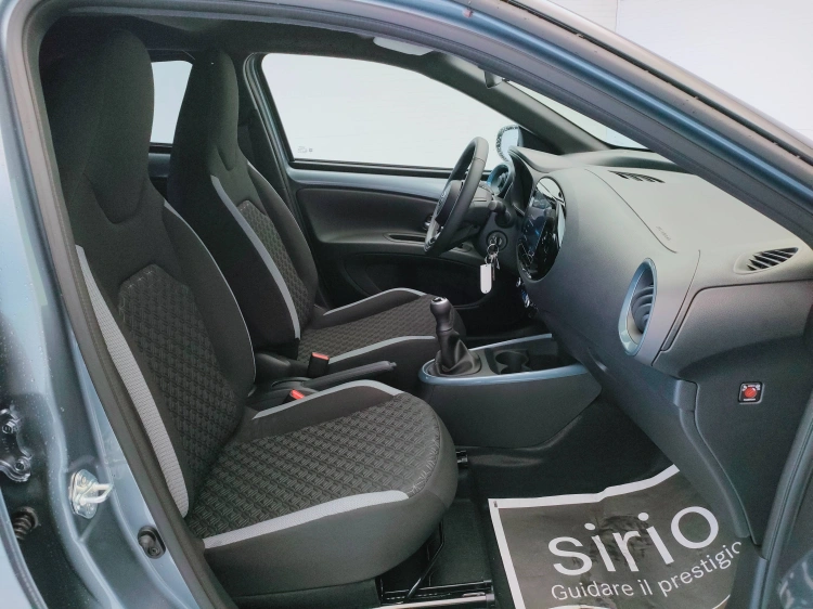 10 - Toyota AYGO X AYGO X 10B MT TREND MY24