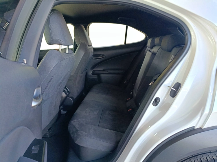 9 - Lexus UX UX 250h 2.0 Luxury 4wd cvt my20