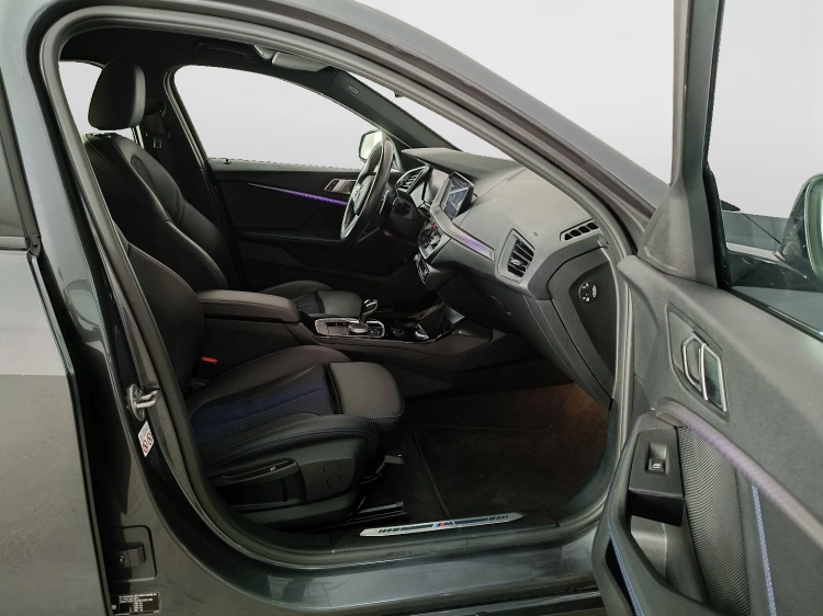 11 - BMW Serie 1 118d Msport auto