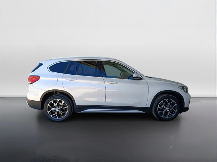 3 - BMW X1 X1 sdrive16d xLine auto