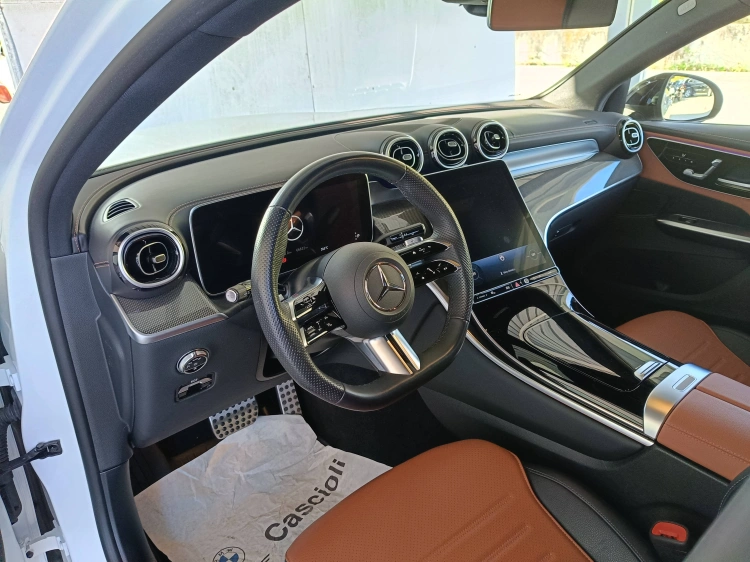 7 - Mercedes-Benz GLC Coupe 300 d AMG Line Advanced Plus 4matic auto