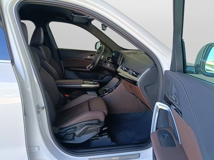11 - BMW X1 X1 sdrive18d X-Line auto