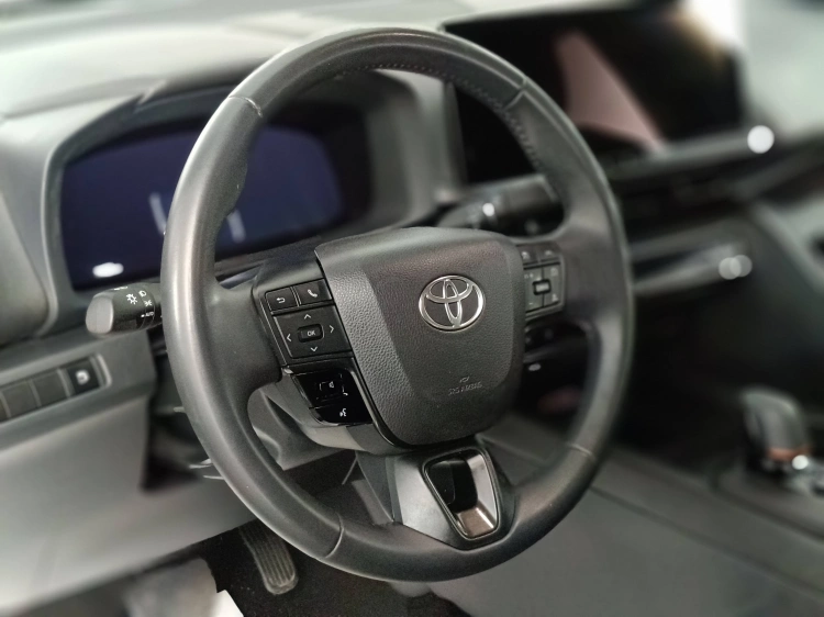 16 - Toyota C-HR C-HR 1.8 hv Trend fwd e-cvt