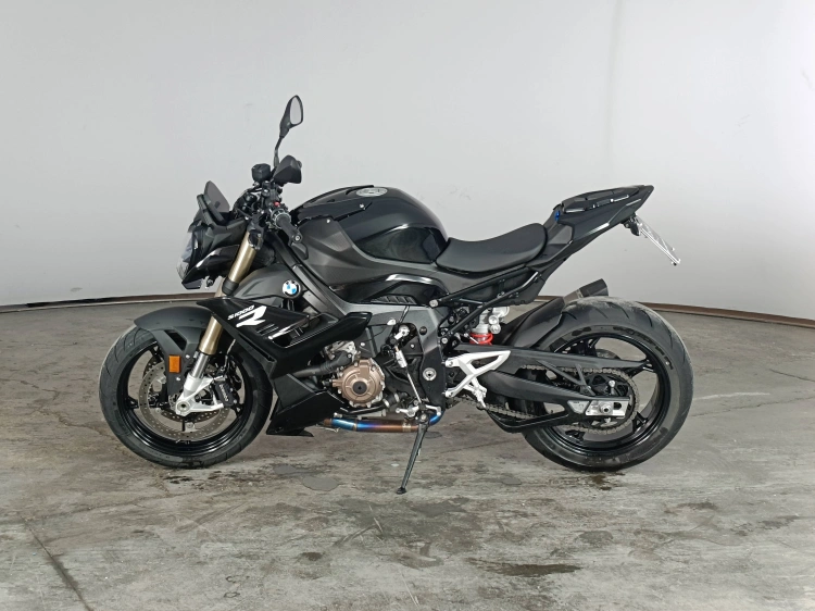 5 - BMW Motorrad R S 1000 R Abs my21