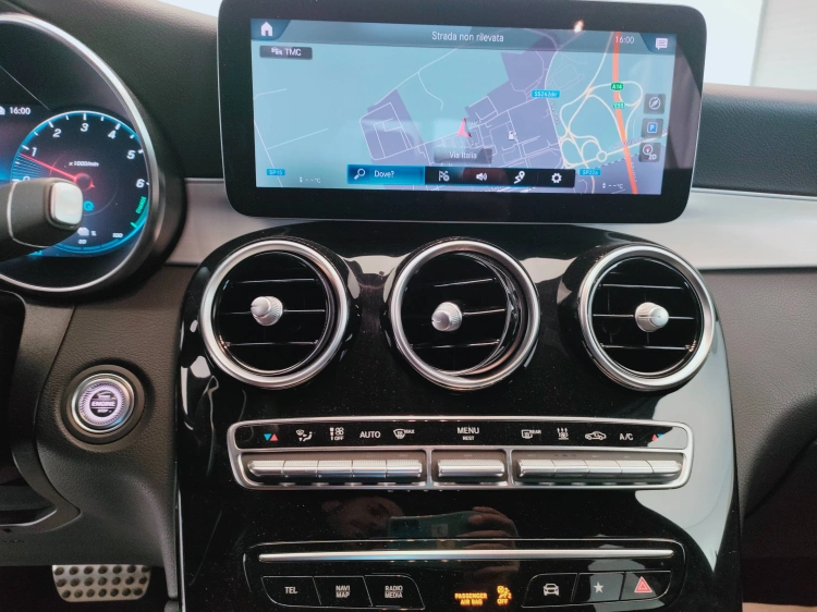 14 - Mercedes-Benz GLC Coupe 300 de phev (eq-power) Premium 4matic auto