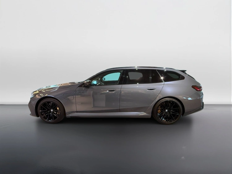 29 - BMW M M5 M5 Touring