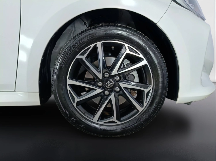 20 - Toyota Yaris Yaris 1.5h Trend