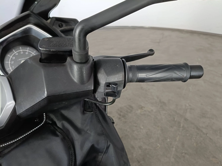 9 - Yamaha XMax X-Max 400