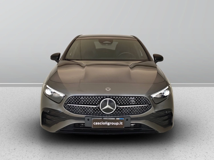 2 - Mercedes-Benz Classe A 180 d AMG Line Advanced Plus auto