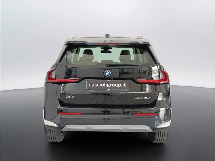 5 - BMW X1 X1 sdrive18d auto