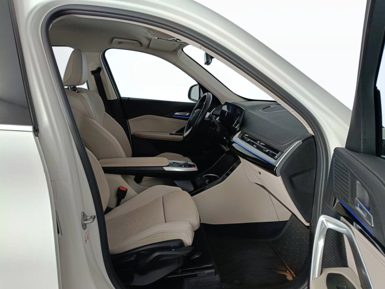 11 - BMW X1 X1 sdrive18d X-Line auto