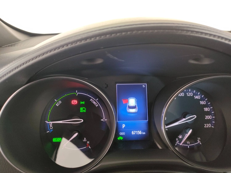 16 - Toyota C-HR C-HR 1.8h Active 2wd e-cvt