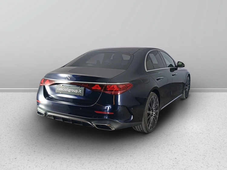 4 - Mercedes-Benz Classe E 220 d AMG Line Premium auto