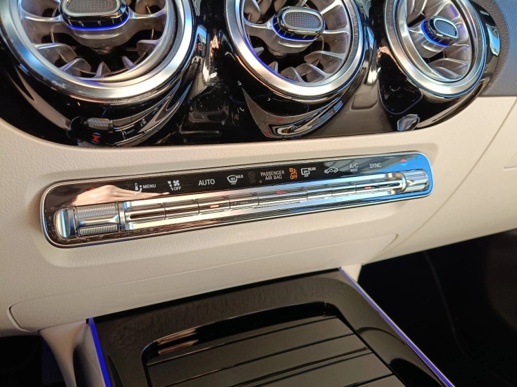 16 - Mercedes-Benz Classe B 180 d Progressive Advanced Plus auto