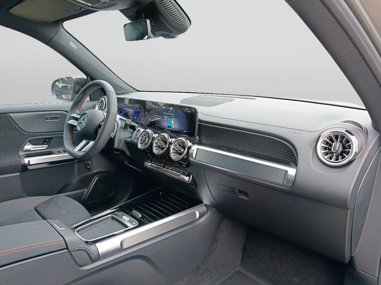 10 - Mercedes-Benz EQB 250+