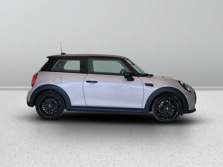 7 - MINI Cooper Mini 3p 1.5 Cooper Classic auto