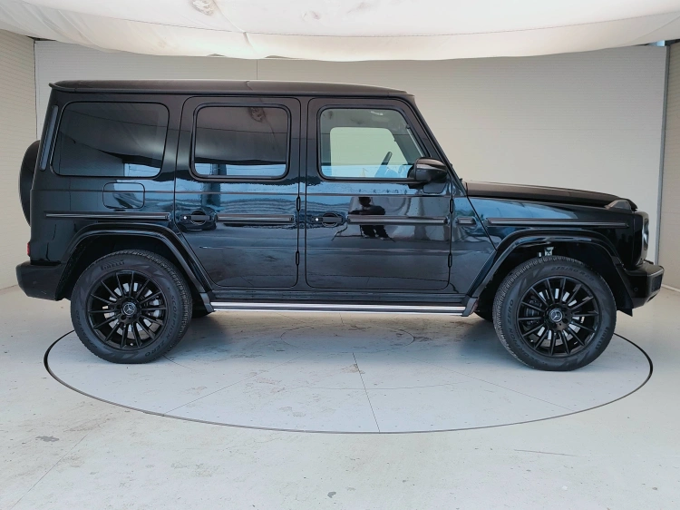 7 - Mercedes-Benz Classe G 400 d Premium Plus 330cv auto