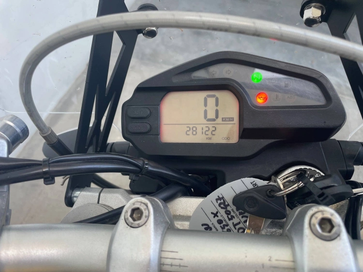 7 - BMW Motorrad X G 650 Xcountry Abs