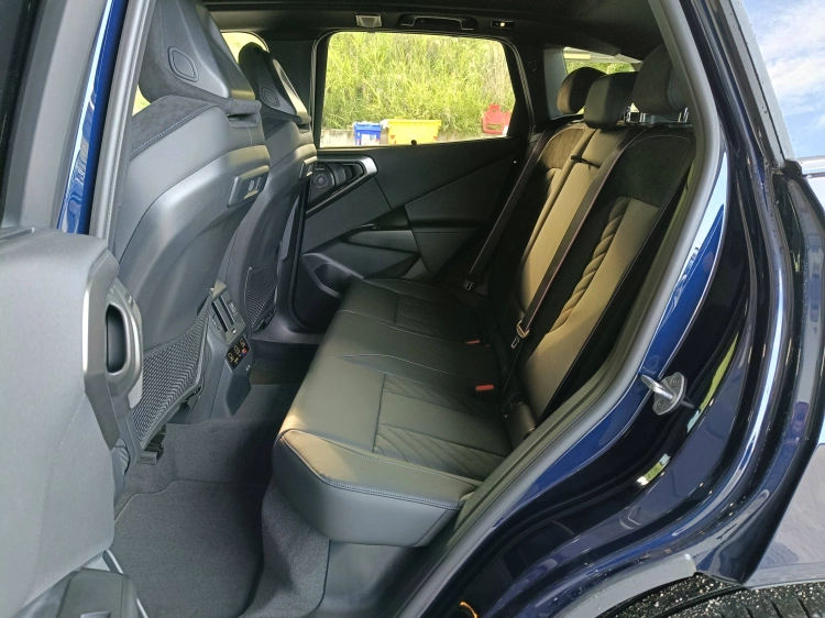 9 - BMW X3 BMW X3 40d xDrive