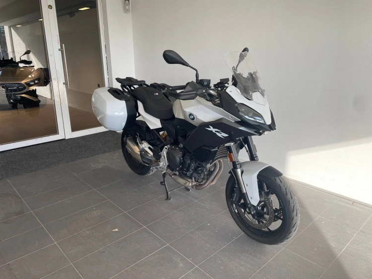 3 - BMW Motorrad XR F 900 XR Abs