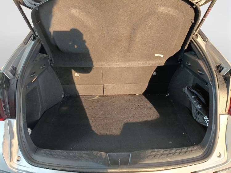 20 - Toyota C-HR C-HR 1.8h Business e-cvt