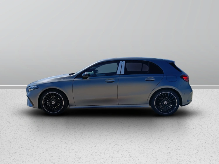 3 - Mercedes-Benz Classe A 180 d Automatic
