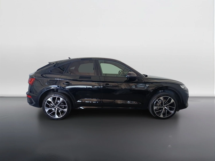 3 - Audi Q5 Q5 Sportback 40 2.0 tdi mhev 12V Identity Black quattro s-tr
