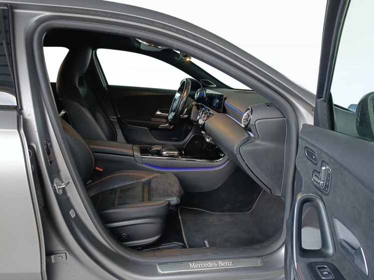 11 - Mercedes-Benz Classe A 250 e phev (eq-power) Premium auto