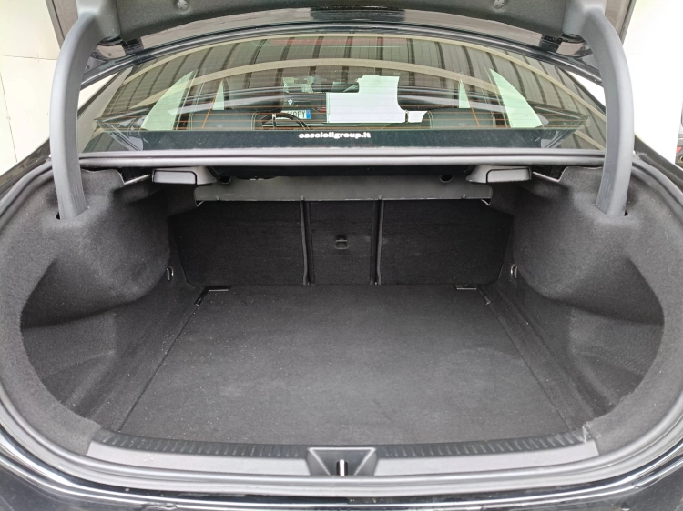 21 - Mercedes-Benz Classe A 180 d Sport auto