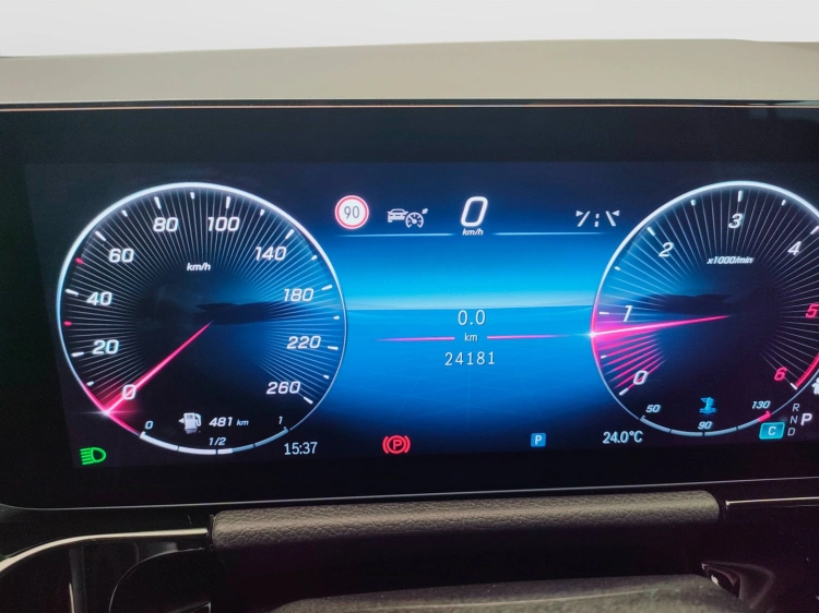 18 - Mercedes-Benz GLA 200 d AMG Line Advanced Plus 4matic auto