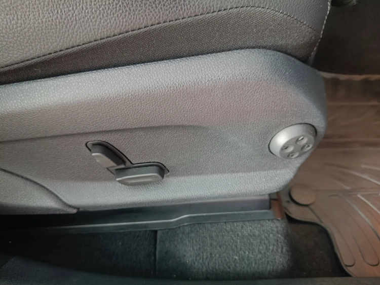 21 - Mercedes-Benz GLC 300 de phev (eq-power) Premium 4matic auto