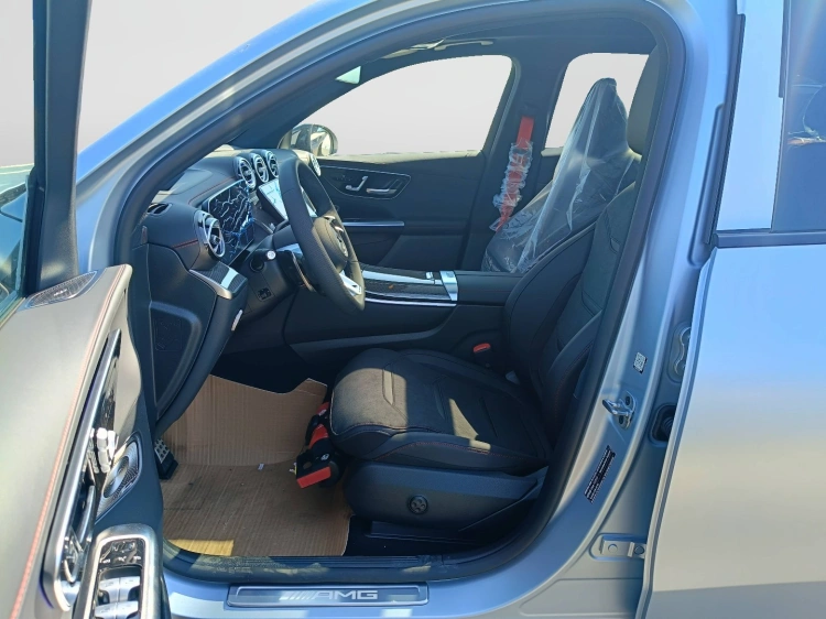 8 - Mercedes AMG GLC Mercedes-AMG GLC 43 4MATIC